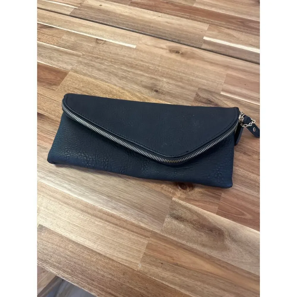 Urban Expressions Clutch Foldover with gold chain Black Zip Closure